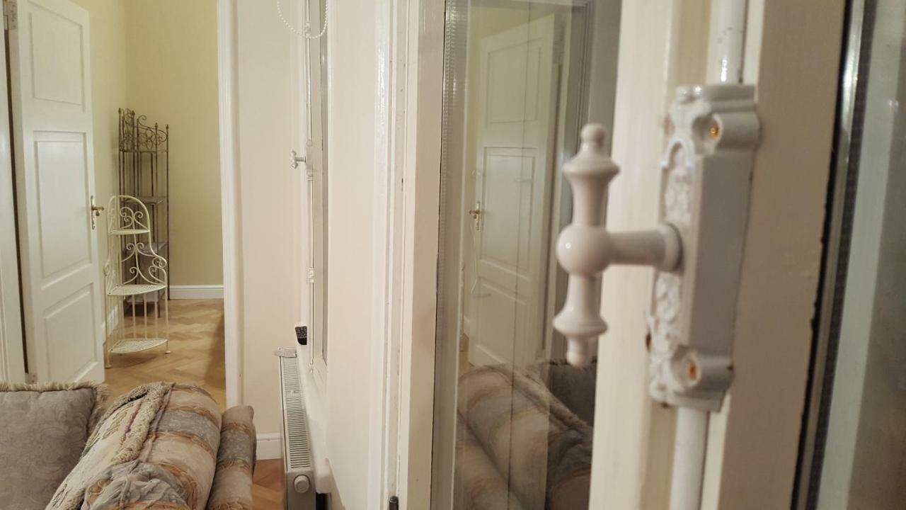 טאלין Modern History Apartment מראה חיצוני תמונה