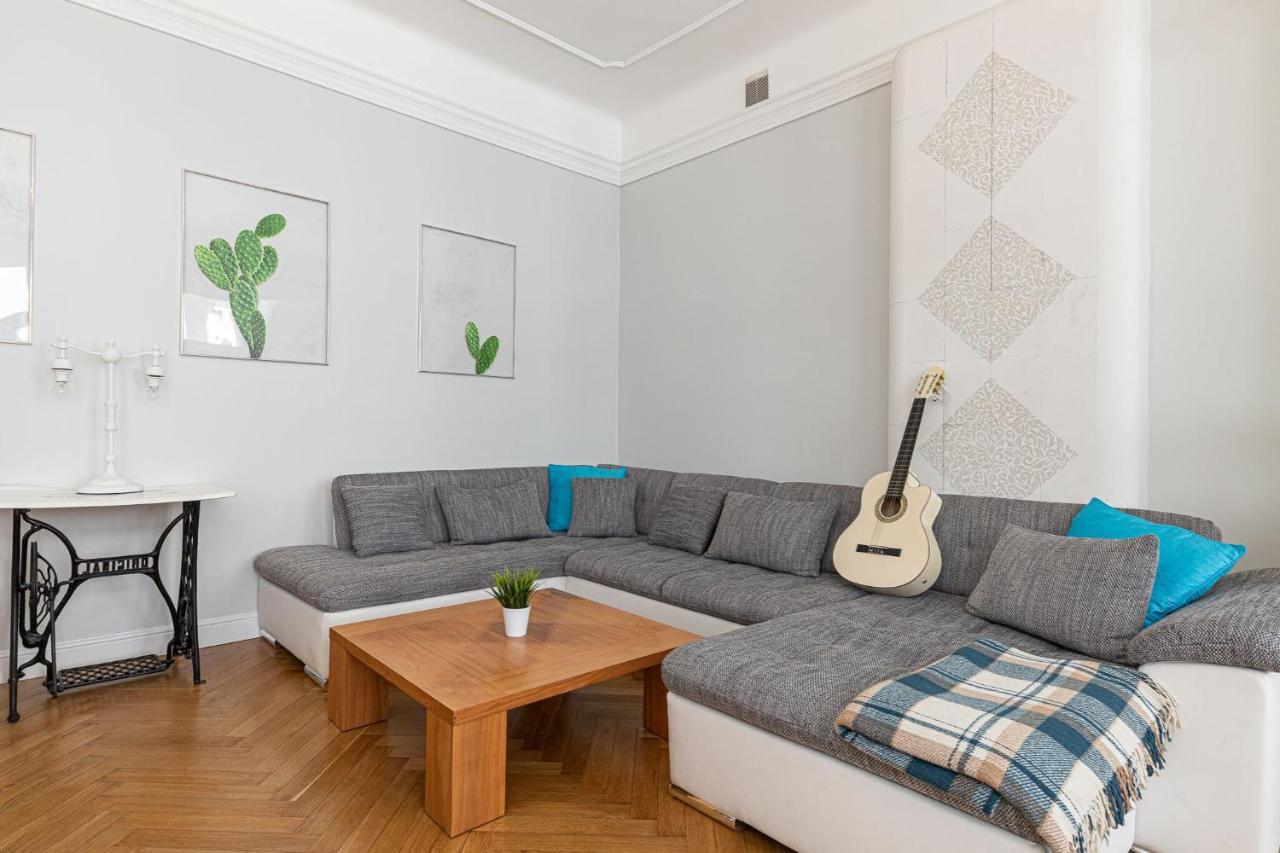 טאלין Modern History Apartment מראה חיצוני תמונה