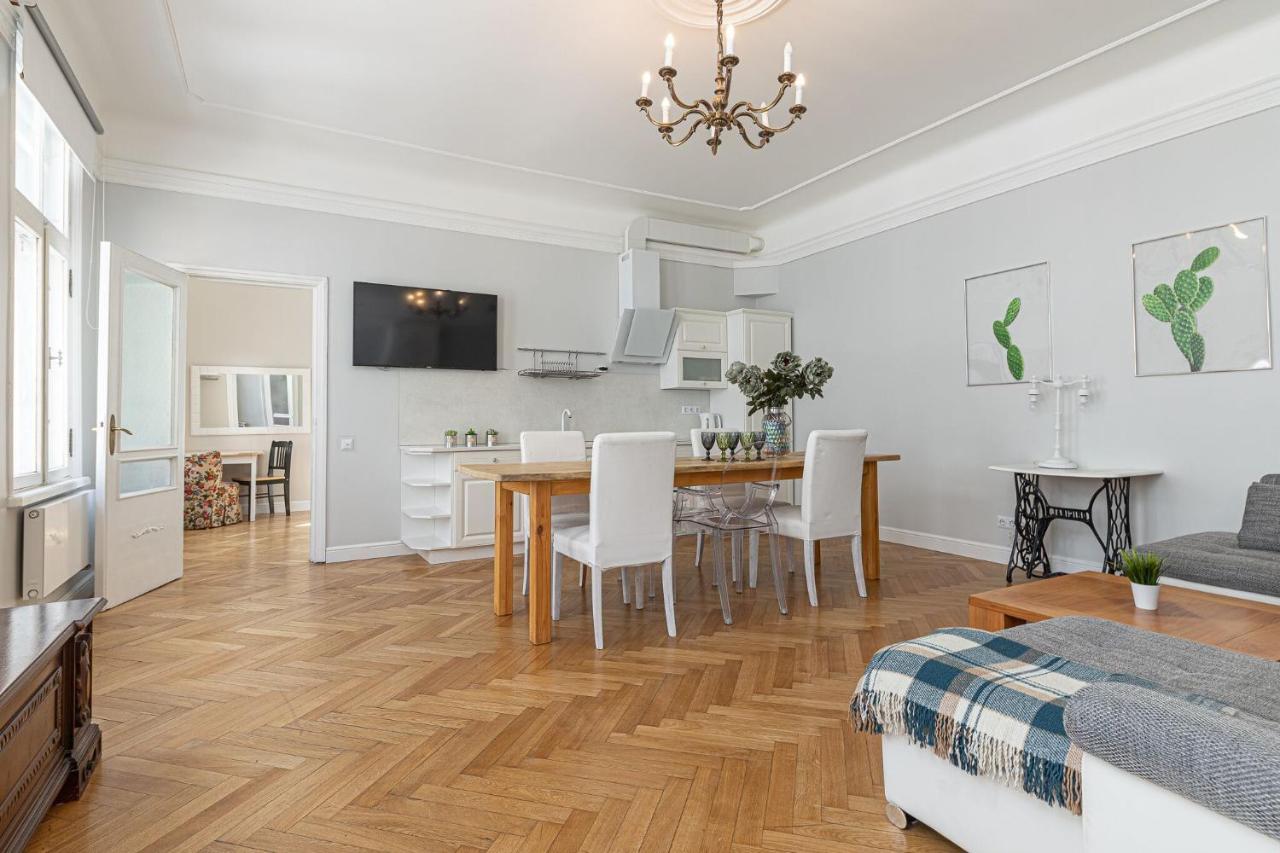 טאלין Modern History Apartment מראה חיצוני תמונה